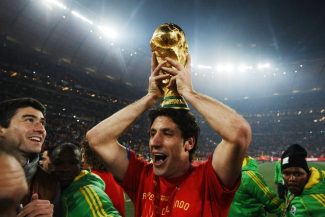 “Am nevoie de ajutor!” Campionul mondial din 2010, Joan Capdevila, îi cere ajutorul lui Trump pentru a putea asista la finala CM