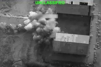 Armata americană anunţă că a tras, pentru prima oară de la reimpunerea blocadei, asupra unui petrolier gol care încerca să intre în porturi iraniene