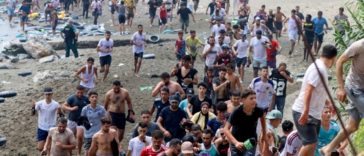 „Iată ce se întâmpla sub Biden”: Casa Albă foloseşte imagini cu migranţi din Ceuta (Spania) pentru a-şi apăra politica privind imigraţia