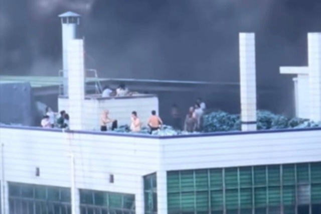 ”Pierderi umane grave” în sud-estul Chinei, într-un incendiu la o fabrică de încălţăminte Huiteng, la Jinjiang, în provincia Fujian, anunţă Xi Jinping. El cere ”stabilirea rapidă a cauzelor incidentului şi stabilirea strictă a responsabilităţilor”. Persoa