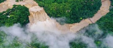 China se pregăteşte pentru ploi torenţiale pe măsură ce furtuna tropicală Noul, al treilea ciclon tropical din această lună, se apropie