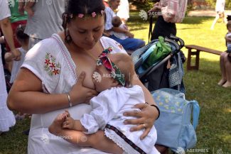 OMS și UNICEF: Sprijinul pentru alăptare ar putea salva anual aproape 540.000 de vieți