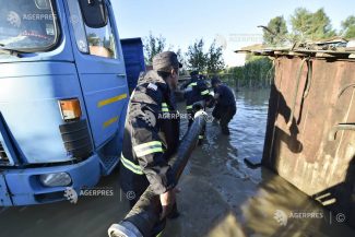 Buzău: De șapte ori mai multe intervenții ale pompierilor la inundații, în prima jumătate a anului