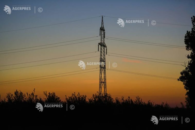 AEI: Valul de căldură crește factura la energie și ne arată cât de vulnerabil a devenit Sistemul Energetic Național