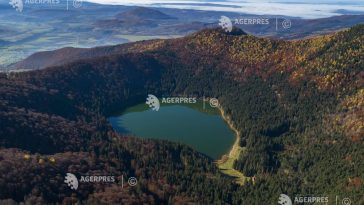 Harghita: Scădere semnificativă a numărului de turiști care vizitează Lacul Sfânta Ana