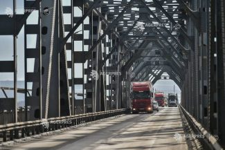 Giurgiu: Circulația pe Podul Prieteniei, restricționată în perioada 15-16 iulie pentru montarea unor corpuri de iluminat