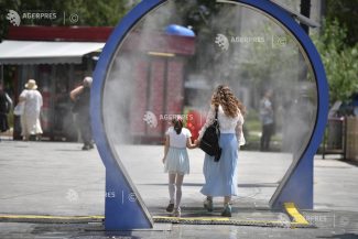 Val de caniculă peste România și nopți tropicale, până pe 3 august