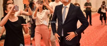 Grindeanu: Bolojan a preluat pe persoană fizică PNL; practic, a dat afară liberali și a adus șoșocari