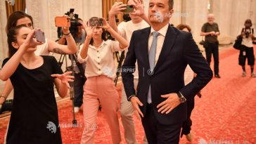 Grindeanu: Bolojan a preluat pe persoană fizică PNL; practic, a dat afară liberali și a adus șoșocari