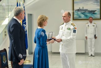Vizită regală la Statul Major al Forțelor Navale; Majestatea Sa Margareta a primit Emblema de Onoare