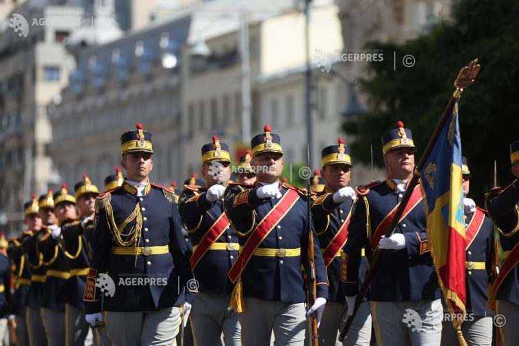 Ziua Imnului Național/Ceremonii militare și religioase în țară; apeluri la unitate și responsabilitate (grupaj)