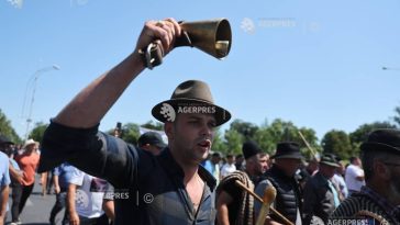 Jandarmeria București: Traficul rutier – blocat 30 de minute pe Șoseaua Kiseleff de oierii care protestează în Capitală