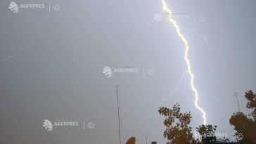 Suceava: O femeie a suferit arsuri pe 10% din corp după ce a fost lovită de un fulger