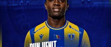 Superliga: Fotbalistul nigerian Dele Ola Israel a semnat cu Petrolul Ploieşti