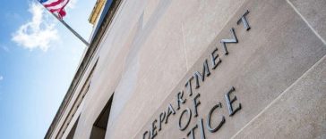 O afgană, acuzată de faptul că este o ”teroristă străină”, ameninţată cu expulzarea de către un tribunal special cu privire la un plan de atentat în alegerile prezidenţiale din 2024 al fiului, condamnat la 15 ani de închisoare, şi ginerelui său