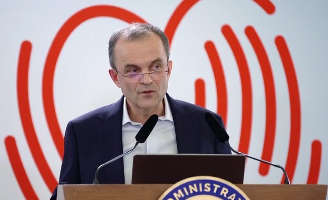 Situaţie fără precedent – Dr. Cătălin Cîrstoveanu a făcut cerere la DSP să reducă temporar 5 locuri din cele 27 ale Secţiei ATI- nou născuţi de la Spitalul ”Marie Curie”, pentru că au plecat 7 asistente: Să nu punem la risc viaţa celorlalţi pacienţi