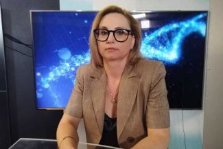 Dr Ioana Silion, despre faptul că părinţii le dau telefonul copiilor pentru a fi cuminţi: Este o formă greşită de a educa/ Se pot dezvolta tot felul de comportamente, ca de exemplu tulburări de alimentaţie