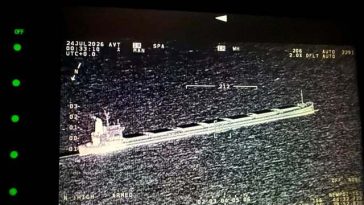 Un nou incident naval produs în Marea Neagră – O navă sub pavilion Liberia, care transporta cărbuni cu destinaţia Ucraina, a semnalat o avarie care e posibil să fi fost provocată de impactul cu o dronă maritimă sau de explozia unei mine marine