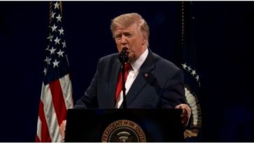 Trump, de Ziua Independenţei SUA: Sărbătorim triumful libertăţii asupra tiraniei, victoria libertăţii asupra opresiunii şi triumful durabil al spiritului american – VIDEO