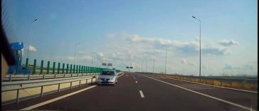 Un şofer din Galaţi, care a circulat pe contrasens pe Autostrada A7, a fost identificat după imaginile devenite virale / A rămas fără permis de conducere pentru 120 de zile