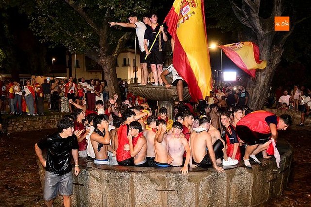 Spania: Un adolescent de 13 ani a murit în timpul sărbătorilor organizate pentru câştigarea titlului mondial
