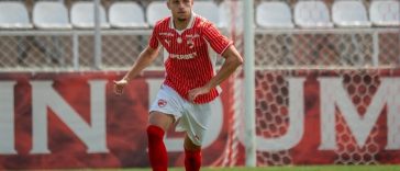 FC Dinamo anunţă despărţirea de trei jucători