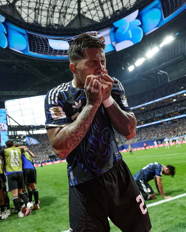 Presa argentiniană după calificarea echipei lui Messi în finala CM: “Eroi!”, “Revenire epică”