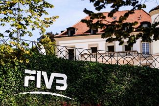 Volei: Rusia a fost deja reintegrată de federaţia internaţională / Ucrainenii sunt furioşi