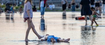 Franţa se confruntă cu un nou val de căldură, înregistrând incendii şi perturbări majore inclusiv în regiunea pariziană