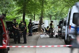 Suspectul în cazul atacului “islamist terorist” de sâmbătă a fost împuşcat mortal de poliţie într-o suburbie a Berlinului, potrivit presei germane