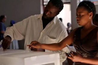 Haiti anunţă alegeri prezidenţiale, legislative şi locale la sfârşitul anului, condiţionate de o întoarce la securitate, după ce un prim tur de scrutin prevăzut la 30 august a devenit caduc
