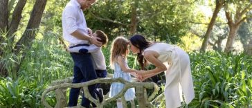 Prinţul Harry i-a făcut o vizită regelui Charles împreună cu Meghan şi copiii, pentru prima dată în ultimii patru ani