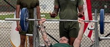 Armata americană urmează să măsoare nivelul testosteronului militarilor, pentru a identifica un eventual deficit şi a le propune un tratament hormonal, anunţă Pete Hegseth
