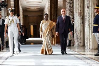 Ilie Bolojan, la întrevederea cu preşedintele Indiei: Pe fondul Acordului între UE şi India, România poate deveni cap de pod pentru investiţiile indiene în comunitatea europeană – FOTO
