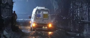 Cel puţin nouă morţi şi 15 dispăruţi în nordul Indiei, în urma surpării unui tunel în construcţie, într-un proiect al unui baraj hidroelectric, cauzată de o explozie