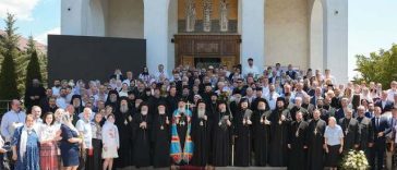 Episcopul Antonie de Bălţi, întronizat Arhiepiscop al Chişinăului, Mitropolit al Basarabiei şi Exarh al Plaiurilor