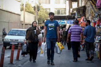 Preţurile alimentelor din Iran ar fi crescut vertiginos, pe fondul impactului conflictului asupra consumatorilor