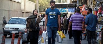 Preţurile alimentelor din Iran ar fi crescut vertiginos, pe fondul impactului conflictului asupra consumatorilor