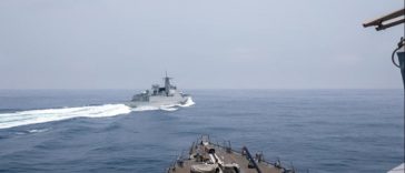 Japonia acuză pentru prima oară China de desfăşurarea unui exerciţiu de tir cu muniţie reală în zona economică exclusivă japoneză, în cadrul unor manevre comune cu Rusia