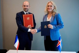 Islanda ”n-are absolut nimic de pierdut” în a-şi negocia aderarea la UE, pledează Jean-Noël Barrot la Reykjavik, înaintea unui referendum la 28 august privind reluarea negocierilor de aderare