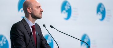 Parisul denunţă o „acţiune de intimidare extrem de gravă” împotriva a doi diplomaţi francezi în Iran