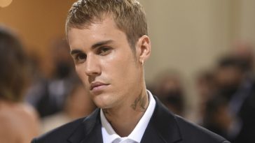 Justin Bieber, Madonna, Shakira şi BTS, în spectacolul de la pauza finalei Cupei Mondiale