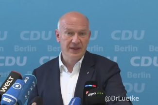 Primarul Berlinului renunţă să mai candideze pentru un nou mandat pe fondul unui scandal legat de pana de curent de origine criminală din ianuarie