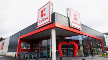 Kaufland îşi consolidează impactul în economia României: contribuţie de 2,89 miliarde de euro şi peste 131.000 de locuri de muncă susţinute