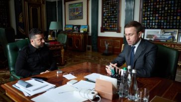 Volodimir Zelenski îl propune ca nou premier pe Serhii Koreţki, şeful Naftogaz