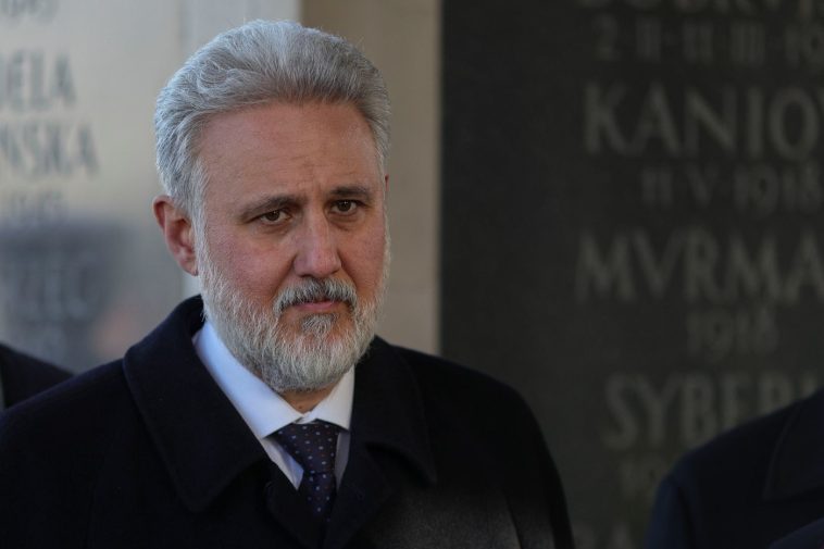 Marius Lazurca: Preşedintele ne-a trimis, pe mine şi pe şeful Apărării din România, la Washington DC pentru a ne întâlni cu administraţia Trump şi cu liderii Congresului, pentru discuţii privind consolidarea securităţii la Mărea Neagră