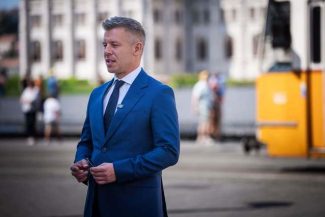 Nivelurile scăzute ale Dunării ar putea menţine închisă centrala nucleară de la Paks timp de câteva săptămâni, avertizează premierul Peter Magyar. El solicită companiilor să facă economii la energie