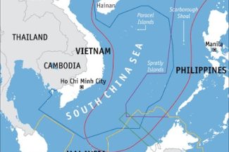 România s-a alăturat altor 13 ţări, printre care SUA, şi a semnat o declaraţie comună privind Marea Chinei de Sud care afirmă că pretenţiile maritime ale Beijingului nu au niciun temei