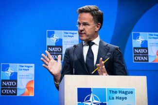 Cinci state membre ale NATO vor cheltui peste 3,5% din PIB pentru apărarea de bază încă din acest an. Cât cheltuiesc Europa şi Canada