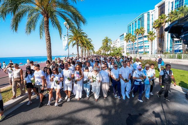 10 ani de la atentatul de la Nisa. Mii de oameni au defilat în memoria victimelor – FOTO
